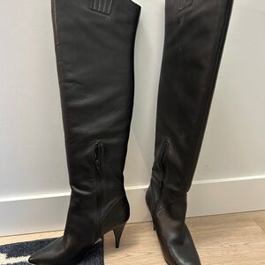 Black Leather Knee-High Women's Boots
